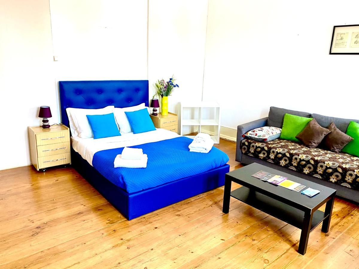Classic Chiado 1 - Central Guest House Room With Shared Bathroom Лиссабон Экстерьер фото