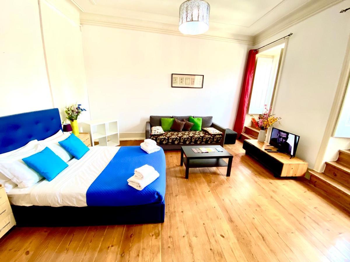 Classic Chiado 1 - Central Guest House Room With Shared Bathroom Лиссабон Экстерьер фото